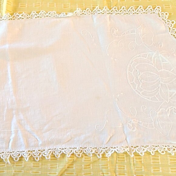 Four Beautiful Vintage Hand Embroidered Table Runners - Dresser Scarves - Picture 1 of 12